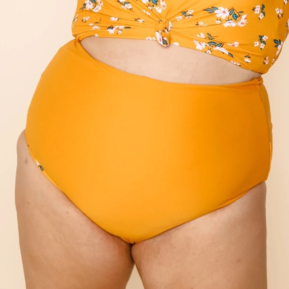 CORAL REEF Bali Reversible Swim Bottoms, MANGO/MANGO FLORAL, Size Large - Picture 3 of 6